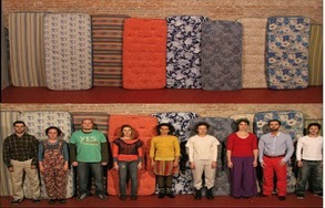 "Cada una de las cosas iguales," hilarante espectáculo de Alberto Ajaka en el teatro Escalada de Buenos Aires