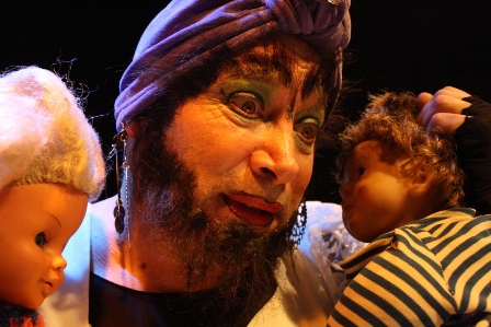 "La monstrua" sube al escenario del teatro El Espión de Buenos Aires